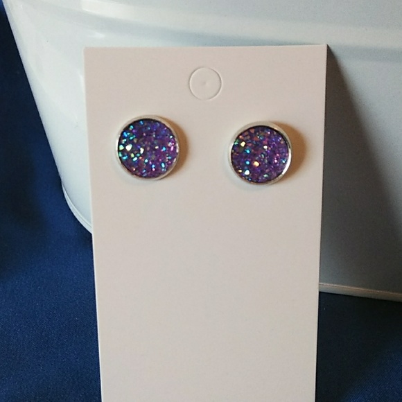 Handmade Sliver and purple stud earrings - Picture 2 of 3